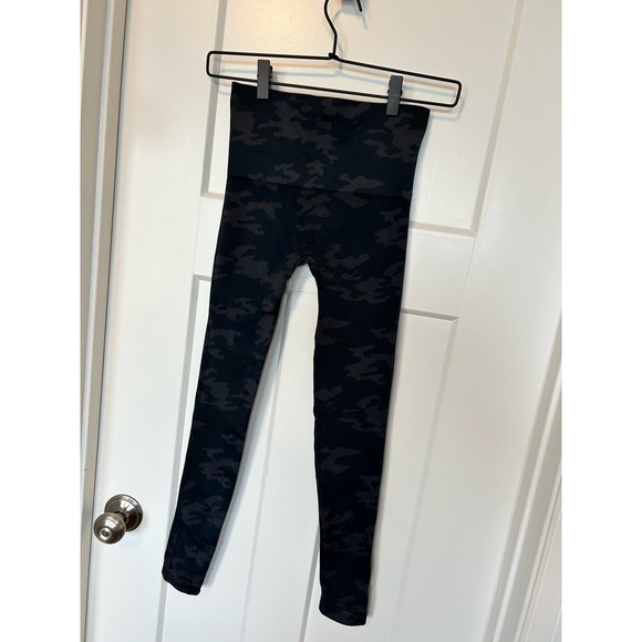 Spanx Women's Seamless Camo Ankle Legging Stretch Pull on Multicolor Size Small - Picture 7 of 13